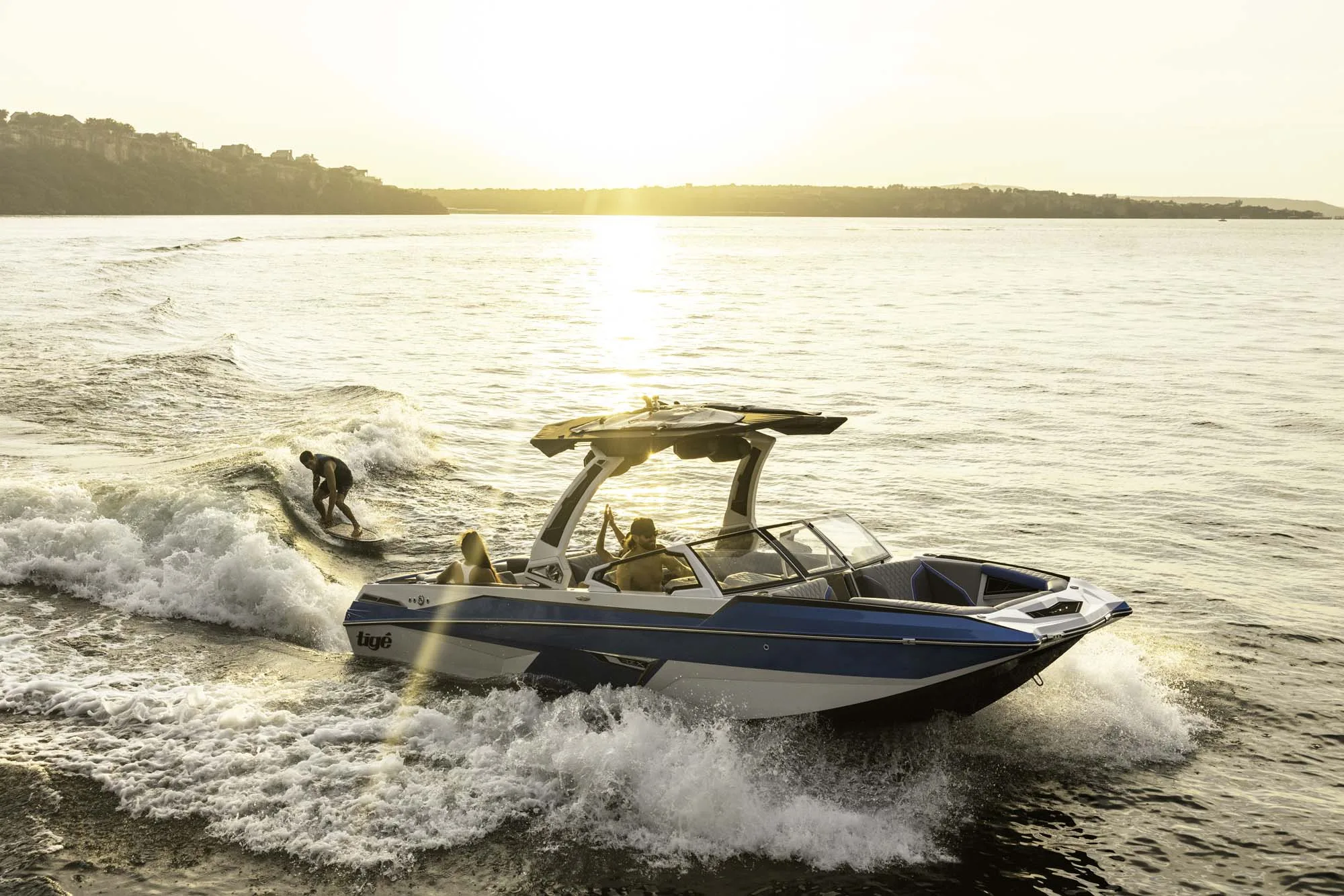 Wake Surf/Foil at Lake of the Ozarks